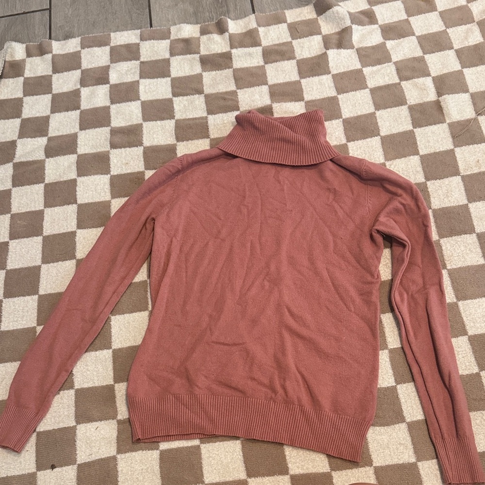 Elegant Mauve Turtleneck Sweater